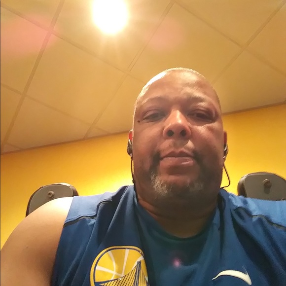 Meet your Posher, Willie - Picture 3 of 5